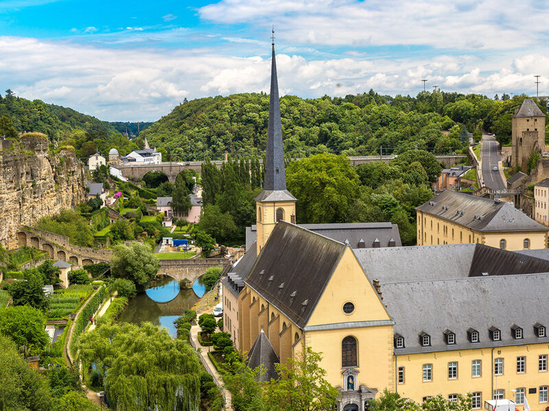 İzmir'den Direkt Hareket Görkemli Üçlü Benelüx & Fransa & Almanya 7 Gece - SunExpress ile 15 Mart Hareket (Ramazan Bayramı Özel) AT077