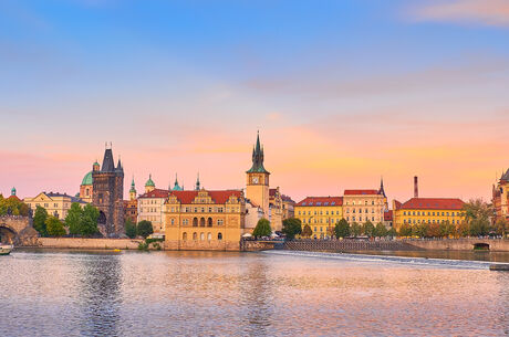 Prag Turu Türk Havayolları ile 3 Gece 4 Gün