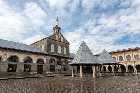 Güneydoğu Anadolu Gap Turu | 4 Gece Otel Konaklamalı