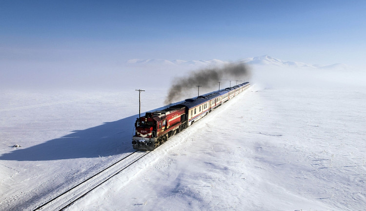 Tren Gidiş - Uçak Dönüş Doğu Ekspresi Turları