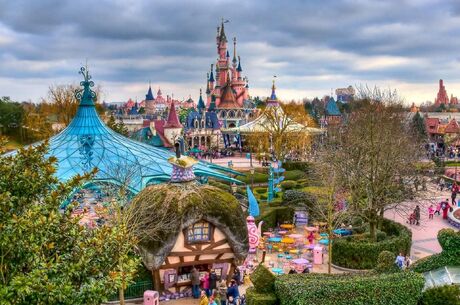 Paris & Disneyland Turu Pegasus Havayolları ile 3 Gece (ORY-ORY) FL001 