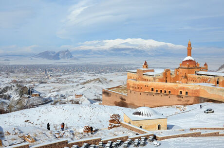 İzmir Kalkışlı 6 Gece 7 Gün Benzersiz Doğu Ekspresi Turu