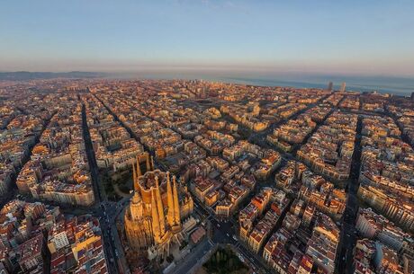 Yılbaşı Özel Görkemli Barcelona ve Mimari Harikalar Turu Türk Havayolları ile 3 Gece 4 Gün ATS001