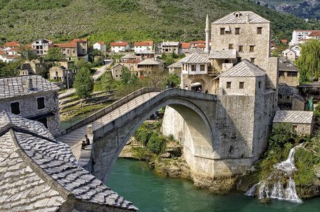 İzmir Çıkışlı Kosovalı Büyük Balkan Air Albania İle Extra Turlar ve Akşam Yemekleri Dahil